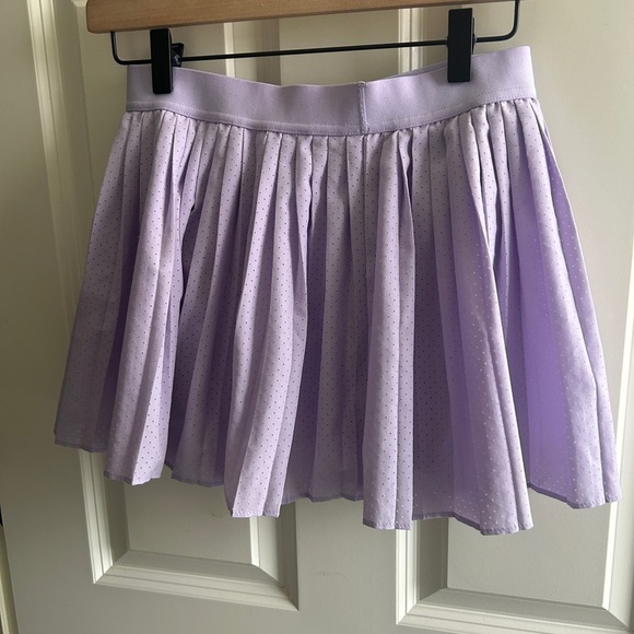 EUC Old Navy girls size 14/16 Lavender skort. Perforated lightweight fabric. - Picture 3 of 9